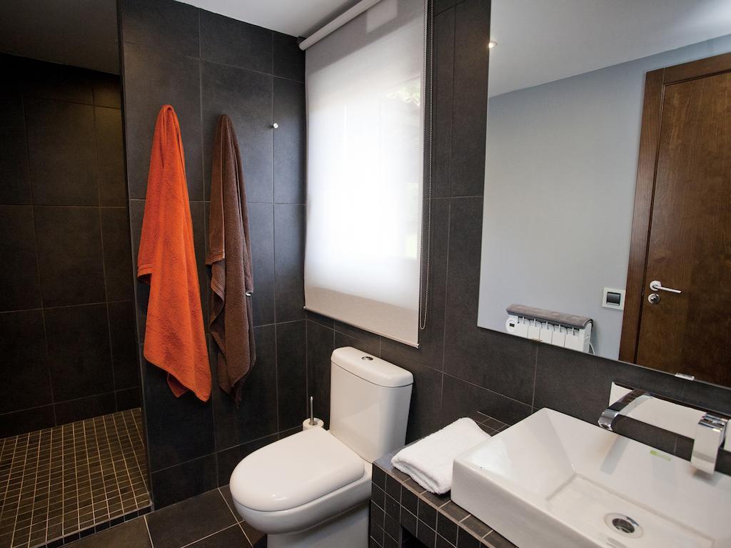 Mas Pinoses Guest House Les Llosses Room photo